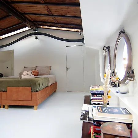 Najade Eco Houseboat Άμστερνταμ